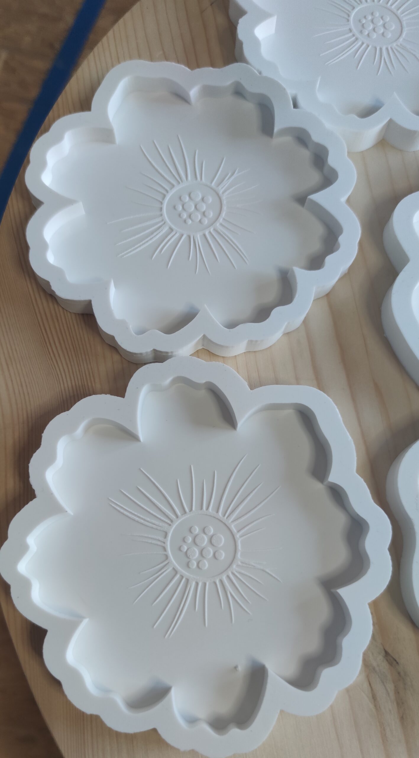 Silikonski kalup cvijet s gravurom cca 13 x 1 cm - od Platinum silikona - izraada po narudži - Slika 2