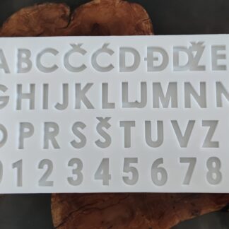 Silikonski kalup slova i brojke s Hrvatskim znakovima 41x23x1,3 cm od Platinum silikona, težina 1,5 kg - izrada po narudžbi